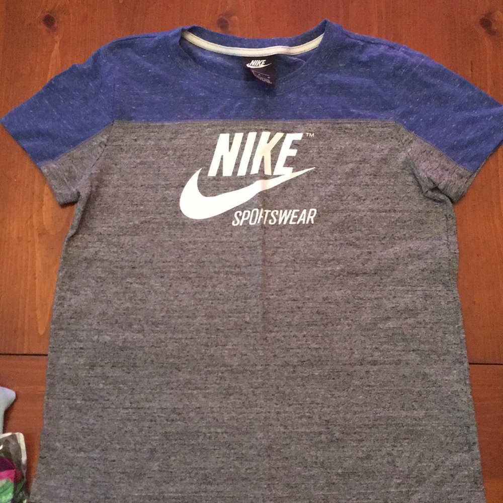 Nike Tee
